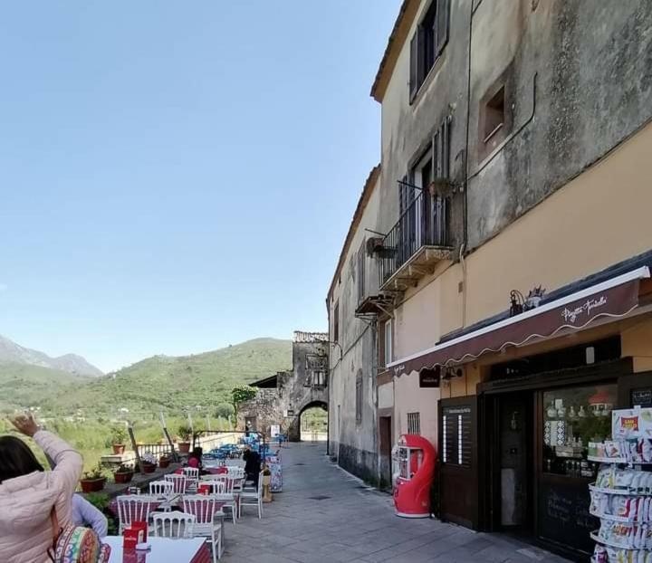 La Casa Nel Borgo Apartment SantʼAgata deʼ Goti Bagian luar foto